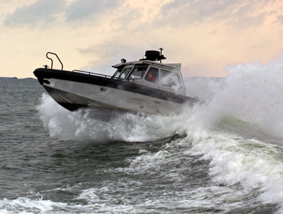 An aluminum Vector 28